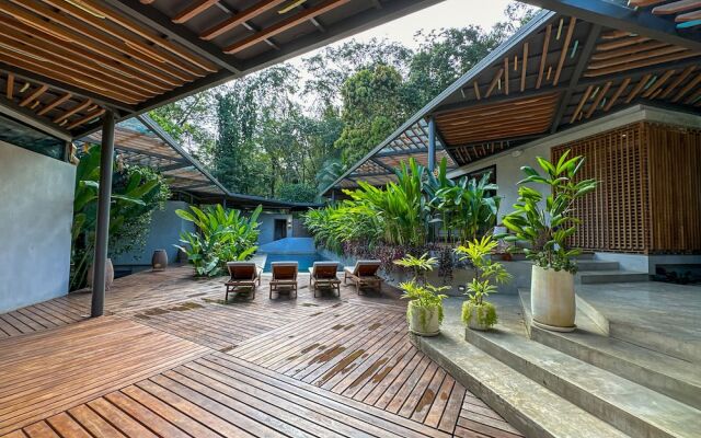Caribbean Courtyard Villa
