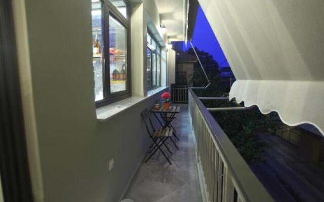 82 M2 Loft Urban Apartment Gazi - Votanikos