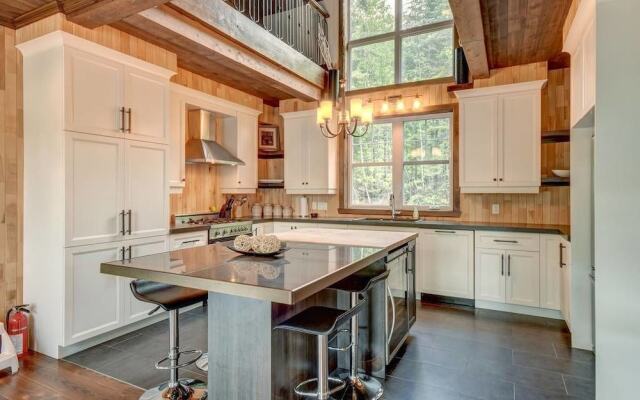 Chalet Phoenix