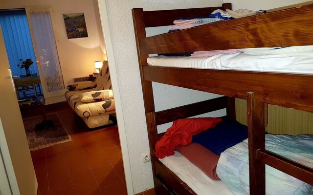 Studio in Saint-mandrier-sur-mer, With Enclosed Garden - 100 m From th