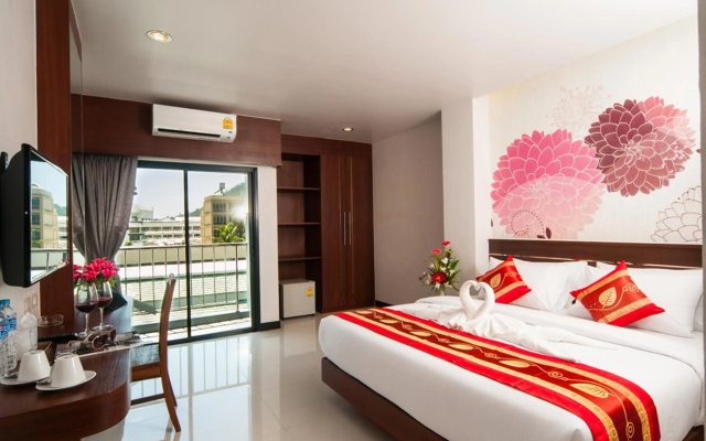 The Crystal Beach Hotel – Guest Rooms – Patong