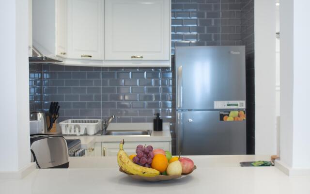 Luxe Studio Near Discovery Gardens Metro Station