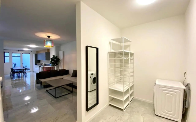 Isabel Apartments