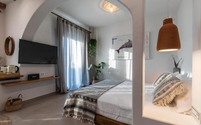 Polemis Studios & Apartments