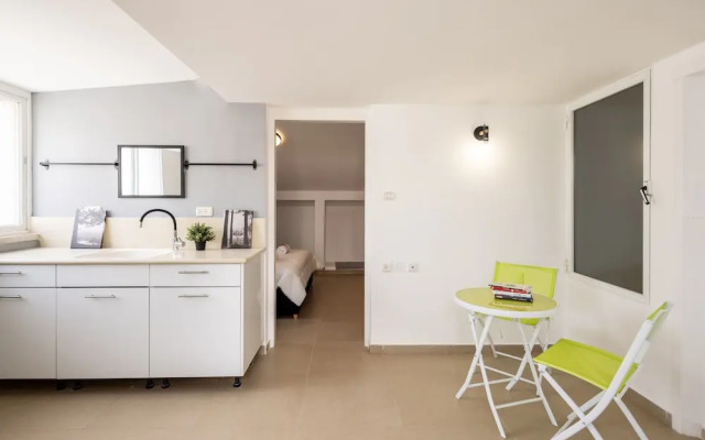 Poleg Serenity Villa by Sea N' Rent