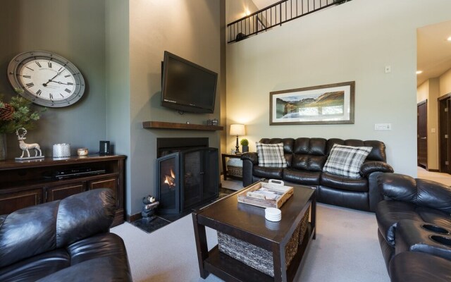 Solstice at Mammoth Lakes