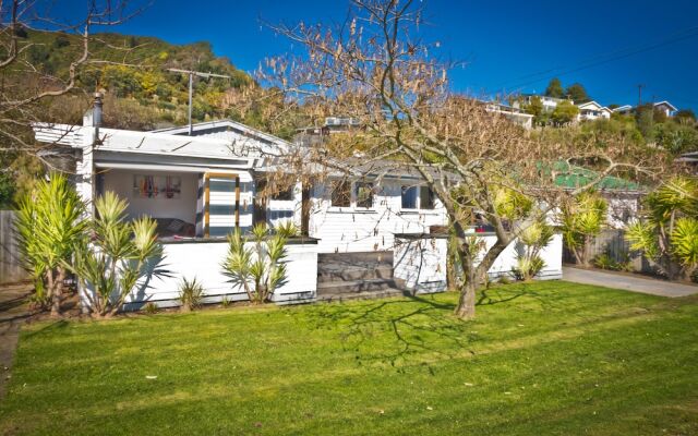 3 & 4 Bedroom Houses in Seaview Crescent
