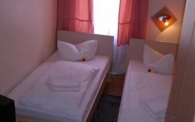 Hotel garni Djaran