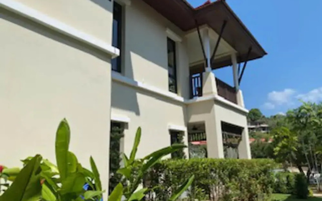 Poolside Luxury Laguna 2-bed Villa in Cherngtalay