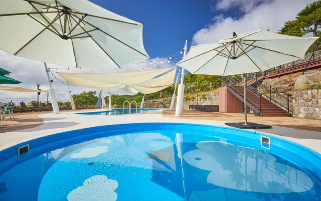 The Mauna Ocean Resort