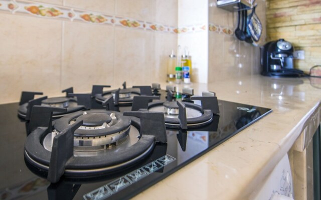 Luxury Neptuno Apartment