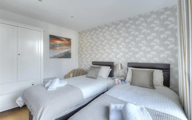 No. 2, 26 Broad Street