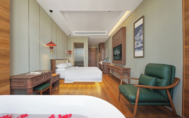 CloudView Hotel
