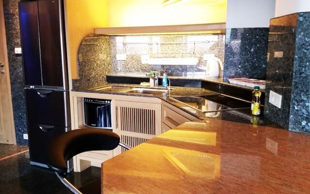 Galare Thong Tower Apartment & Condominium