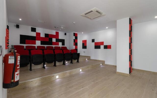 Bayview Hills, luxury 2 bedroom apartment