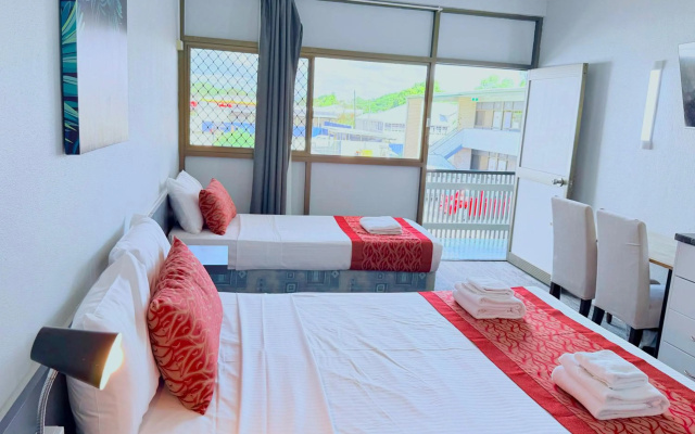 Tropical Gate Motor Inn – Guest Rooms – Rockhampton