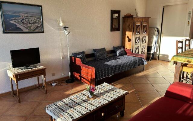 Appartement Port Camargue, 1 Pièce, 4 Personnes - Fr-1-250-41