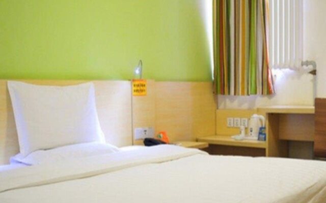 7 Days Inn (Foshan Pingzhou Yuqi Jiekou Branch 2)