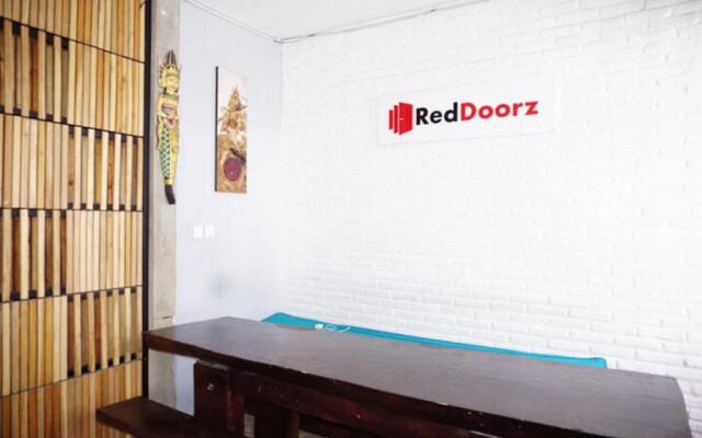 RedDoorz Hostel near Lippo Mall Kuta