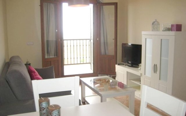 Apartment with 2 Bedrooms in Ayamonte, with Wonderful Mountain View, Pool Access And Enclosed Garden - 8 Km From the Beach