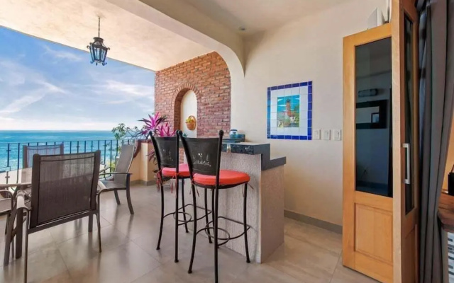 Ocean View 2Br Condo-balcony-beach-pool - 603
