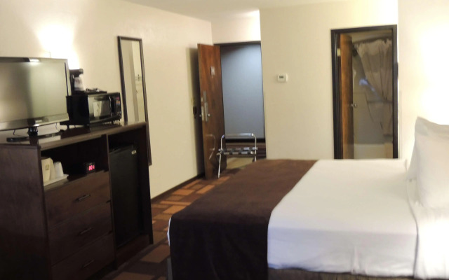 Best Western Tower West Lodge