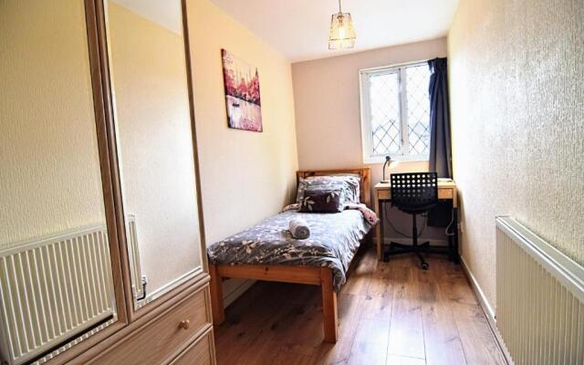 Chinese Quarter House - Private Garden, NETFLIX, BBQ & Bar