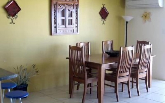 Seafarer Chase Holiday Apartments