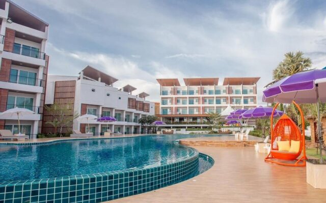 Saint Tropez Beach Resort Hotel