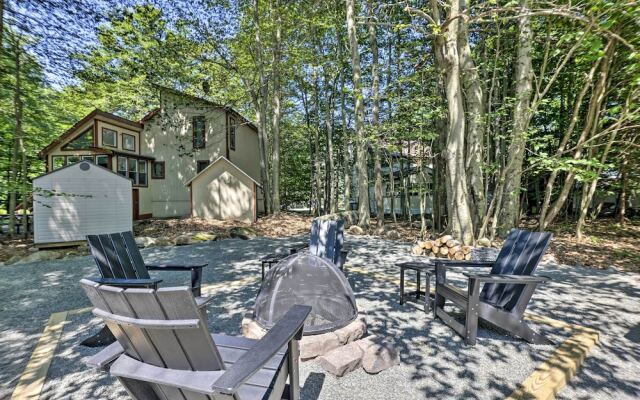 Fire Pit + Furnished Deck: Serene Tobyhanna Escape