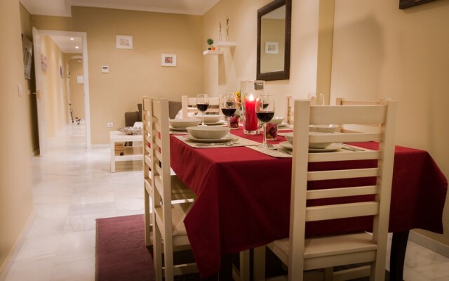 Holidays2Malaga Terrace Center Apartments