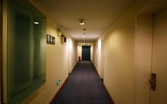 7 Days Inn Zhengzhou Zijingshan Branch