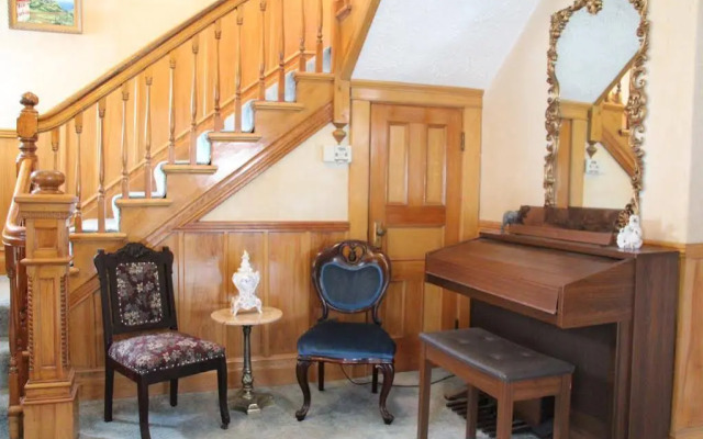 Leah Jane's Bed & Breakfast