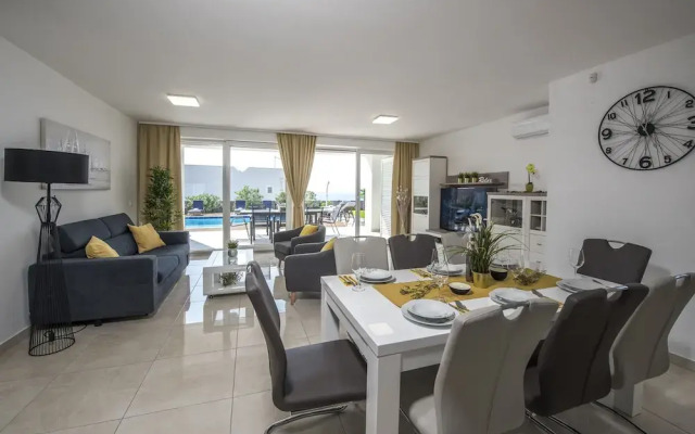Luxury Villas Royal II with Private Pool