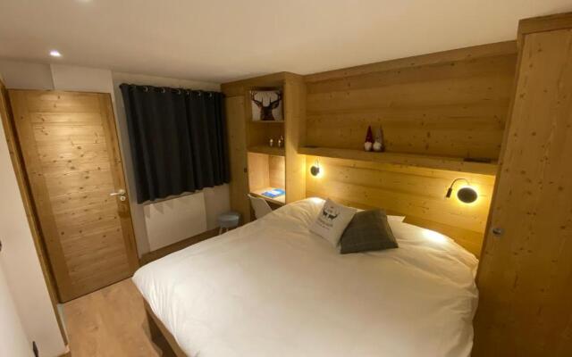 Le Chaberton, rénové en 2021, pied des pistes et spa