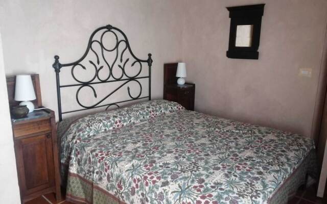 Impeccable 6-bed Villa in Luogosanto