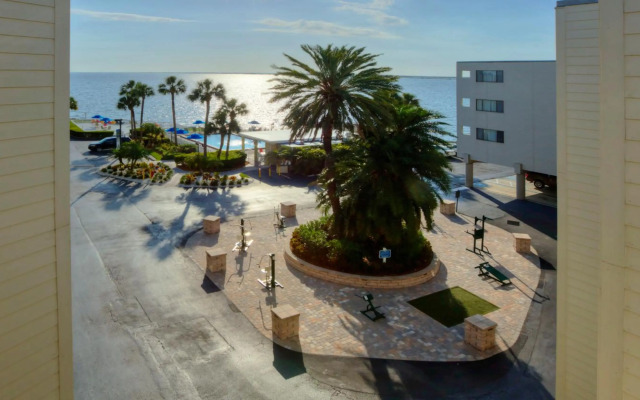 Sailport Waterfront Suites
