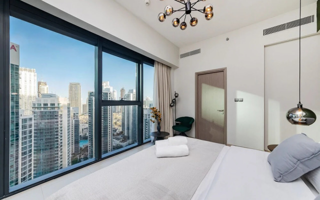 Luxury Burj Khalifa View 4BR