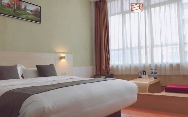 Wenxing Hotel (Zhuhai Xiangzhou Station Riyuebei Opera Theater)