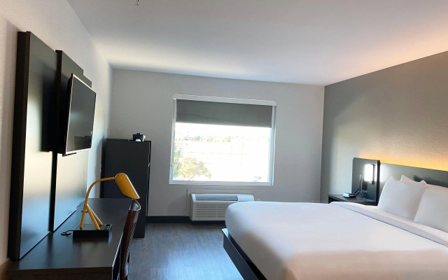 Hawthorn Extended Stay by Wyndham Hobbs