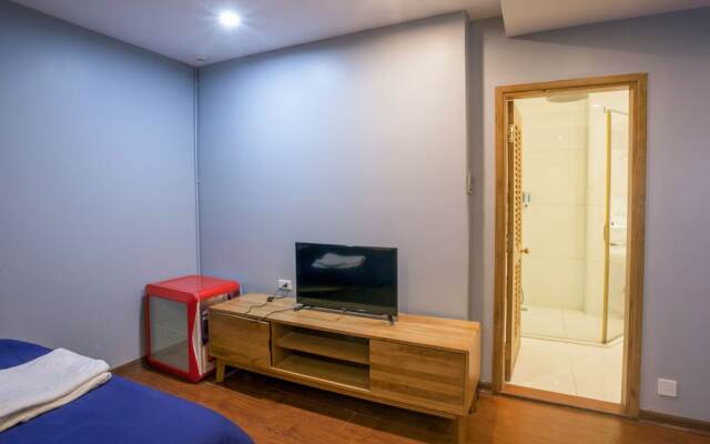 RedDoorz Hostel @ Signature Inn