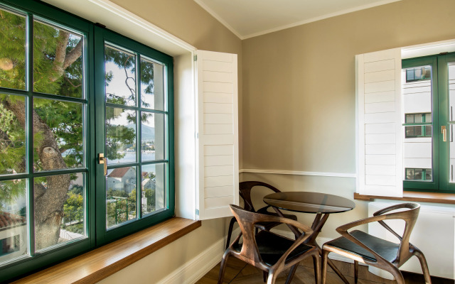 Hotel Brown Beach House & Spa
