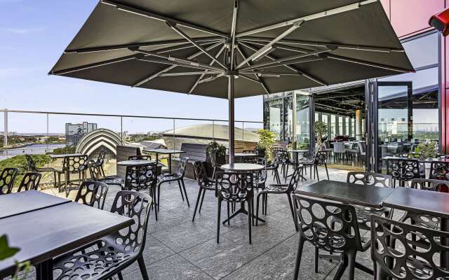 Radisson RED Glasgow