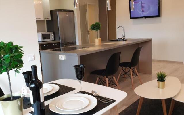 Samsara I: Peace begins with a smile