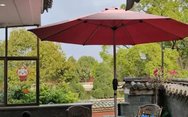 Guanhai Xiaoyuan Homestay (Jianshui Ancient City Branch)