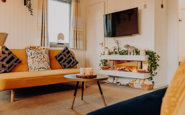 Luxurious Mountain Retreat Lodge Hunters Quay