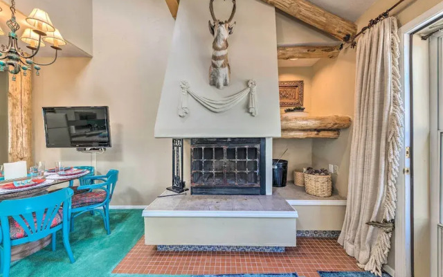 Eclectic Home w/ Deck: 4 Miles to Ski Cloudcroft!