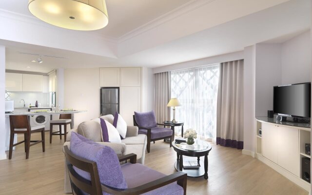 Ambassador Row Hotel Suites by Lanson Place