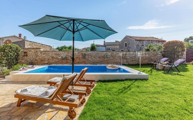 Awesome Home in Sisan With Wifi and 2 Bedrooms