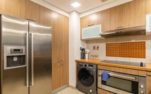 2BR + Maid's w Sea Views in Palm near Nakheel Mall